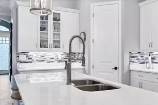 6636 35th Ct E, Sarasota, FL 34243 - Photo 20