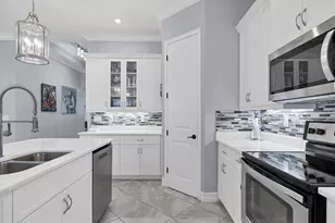 6636 35th Ct E, Sarasota, FL 34243 - Photo 18