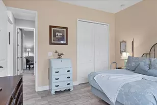 6636 35th Ct E, Sarasota, FL 34243 - Photo 32