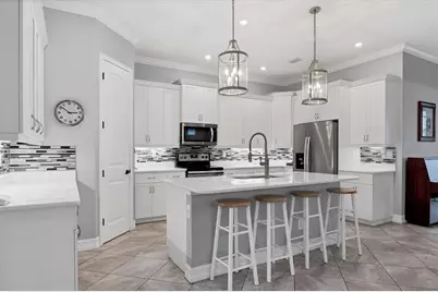 6636 35th Court E, Sarasota, FL 34243 - Photo 18