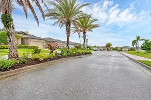 6636 35th Ct E, Sarasota, FL 34243 - Photo 50