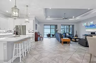 6636 35th Ct E, Sarasota, FL 34243 - Photo 12