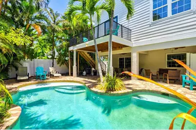 145 50th St, Holmes Beach, FL 34217 - Photo 68