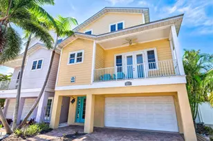 145 50th St, Holmes Beach, FL 34217 - Photo 4