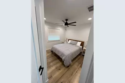 4460 Emerald Ridge Drive, Sarasota, FL 34233 - Photo 12