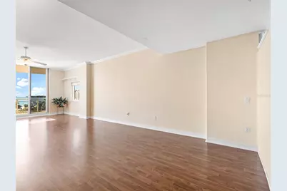 1233 N Gulfstream Avenue #401, Sarasota, FL 34236 - Photo 6