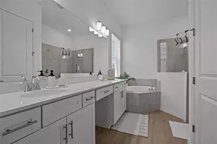 17632 Santorini Ct, Venice, FL 34293 - Photo 32