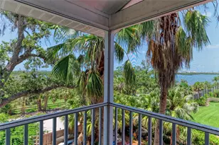 8963 Fishermens Bay Dr, Sarasota, FL 34231 - Photo 4