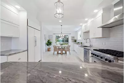 8963 Fishermens Bay Drive, Sarasota, FL 34231 - Photo 4