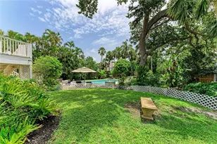8963 Fishermens Bay Dr, Sarasota, FL 34231 - Photo 70