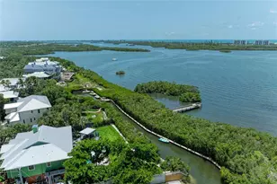 8963 Fishermens Bay Dr, Sarasota, FL 34231 - Photo 34