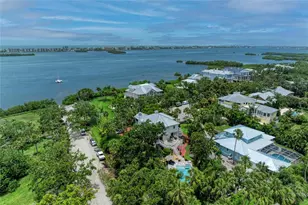 8963 Fishermens Bay Dr, Sarasota, FL 34231 - Photo 16