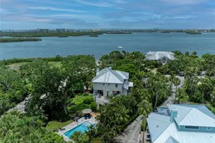 8963 Fishermens Bay Dr, Sarasota, FL 34231 - Photo 1