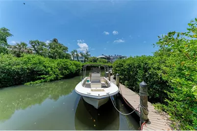 8963 Fishermens Bay Drive, Sarasota, FL 34231 - Photo 40