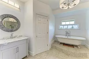 8963 Fishermens Bay Dr, Sarasota, FL 34231 - Photo 64