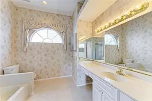 4227 Placid Dr, Sarasota, FL 34243 - Photo 24