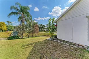 4227 Placid Dr, Sarasota, FL 34243 - Photo 38