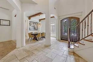 1725 Bonita Ct, Sarasota, FL 34239 - Photo 8