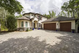 1725 Bonita Ct, Sarasota, FL 34239 - Photo 2