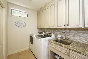 1725 Bonita Ct, Sarasota, FL 34239 - Photo 44