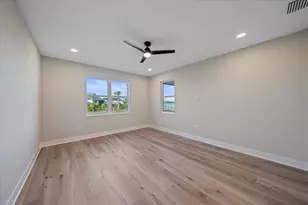 8387 Windbound Ct, Sarasota, FL 34240 - Photo 20