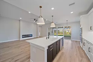 8387 Windbound Ct, Sarasota, FL 34240 - Photo 36