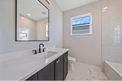 8387 Windbound Court, Sarasota, FL 34240 - Photo 24