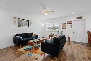 202 Bedford Trail, Sun City Center, FL 33573 - Photo 4