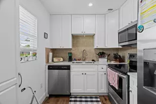 202 Bedford Trail, Sun City Center, FL 33573 - Photo 8