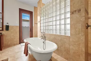 7025 Saddle Creek Cir, Sarasota, FL 34241 - Photo 38