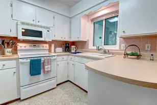 3605 Iroquois Ave, Sarasota, FL 34234 - Photo 18