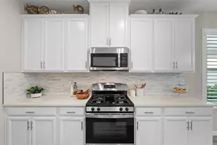 15316 Shady Palms Ln, Nokomis, FL 34275 - Photo 10