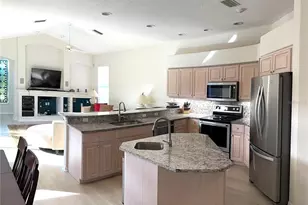 8870 Huntington Pointe Dr, Sarasota, FL 34238 - Photo 22