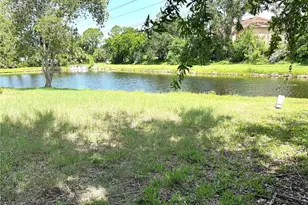 8870 Huntington Pointe Dr, Sarasota, FL 34238 - Photo 26