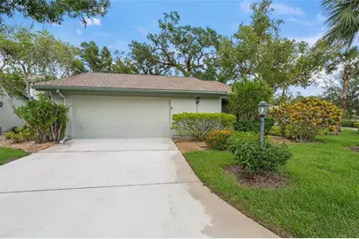 4637 Willow Wood Circle #44, Sarasota, FL 34241 - Photo 2
