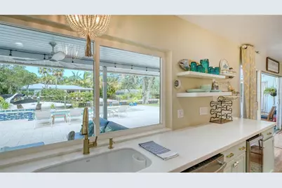 613 Buttonwood Drive, Longboat Key, FL 34228 - Photo 18