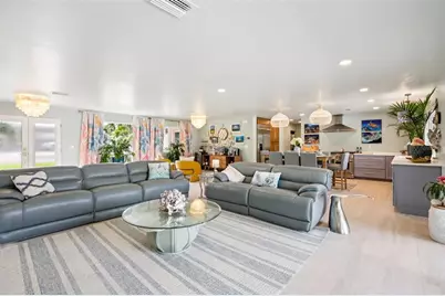 613 Buttonwood Drive, Longboat Key, FL 34228 - Photo 2