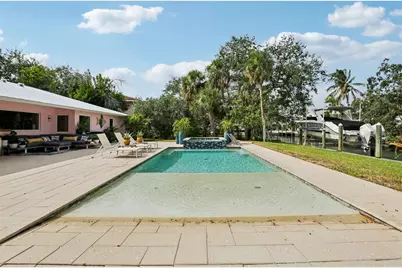 613 Buttonwood Drive, Longboat Key, FL 34228 - Photo 38