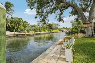 613 Buttonwood Dr, Longboat Key, FL 34228 - Photo 46