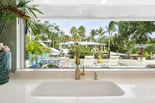 613 Buttonwood Dr, Longboat Key, FL 34228 - Photo 4