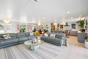 613 Buttonwood Dr, Longboat Key, FL 34228 - Photo 6