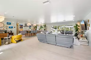 613 Buttonwood Dr, Longboat Key, FL 34228 - Photo 4