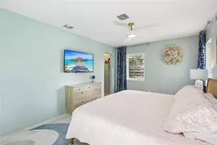 613 Buttonwood Dr, Longboat Key, FL 34228 - Photo 32