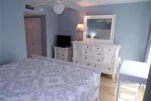 1801 Gulf Dr N, Bradenton Beach, FL 34217 - Photo 18