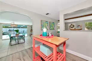 5948 Mirror Lake Rd, Sarasota, FL 34238 - Photo 26