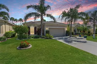 305 Siena Vista Pl, Sun City Center, FL 33573 - Photo 1