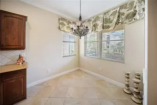 305 Siena Vista Pl, Sun City Center, FL 33573 - Photo 18