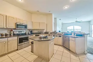 4915 Bookelia Cir, Bradenton, FL 34203 - Photo 10