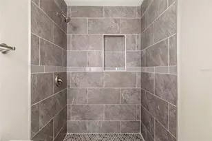 2513 Avenue B, Bradenton Beach, FL 34217 - Photo 28