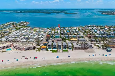 2513 Avenue B #B, Bradenton Beach, FL 34217 - Photo 4